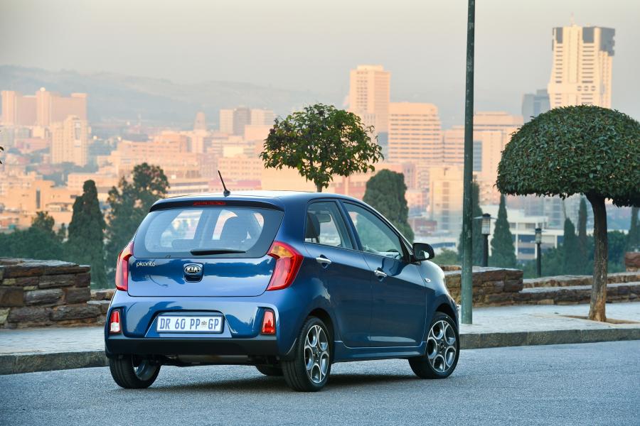  Kia Picanto 5-Door 2015 года  (ZA) (фото 7 из 11)